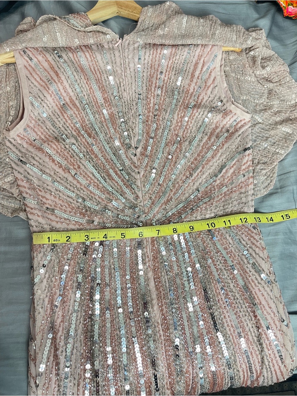 NWT Mac Duggal 93583 Pink Sequined V Neck Cape Sleeve Column Gown Size 4 - Picture 3 of 11